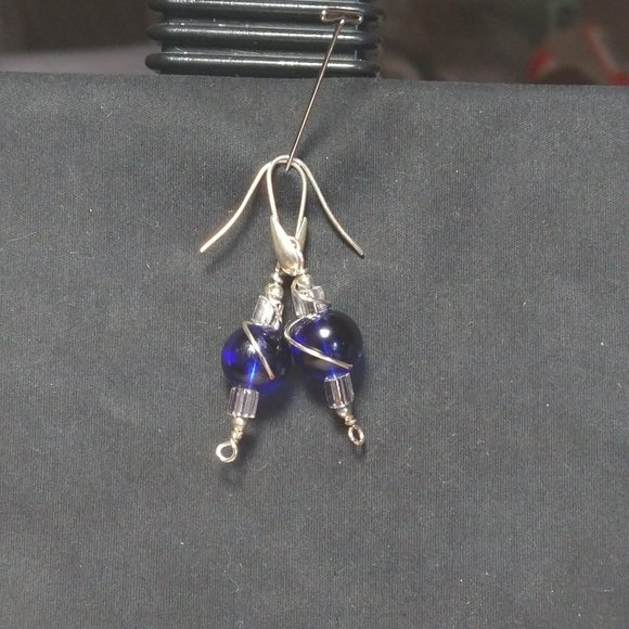 CCLHMHLLC Wired Jewellery Designs - Picture 3 of 4